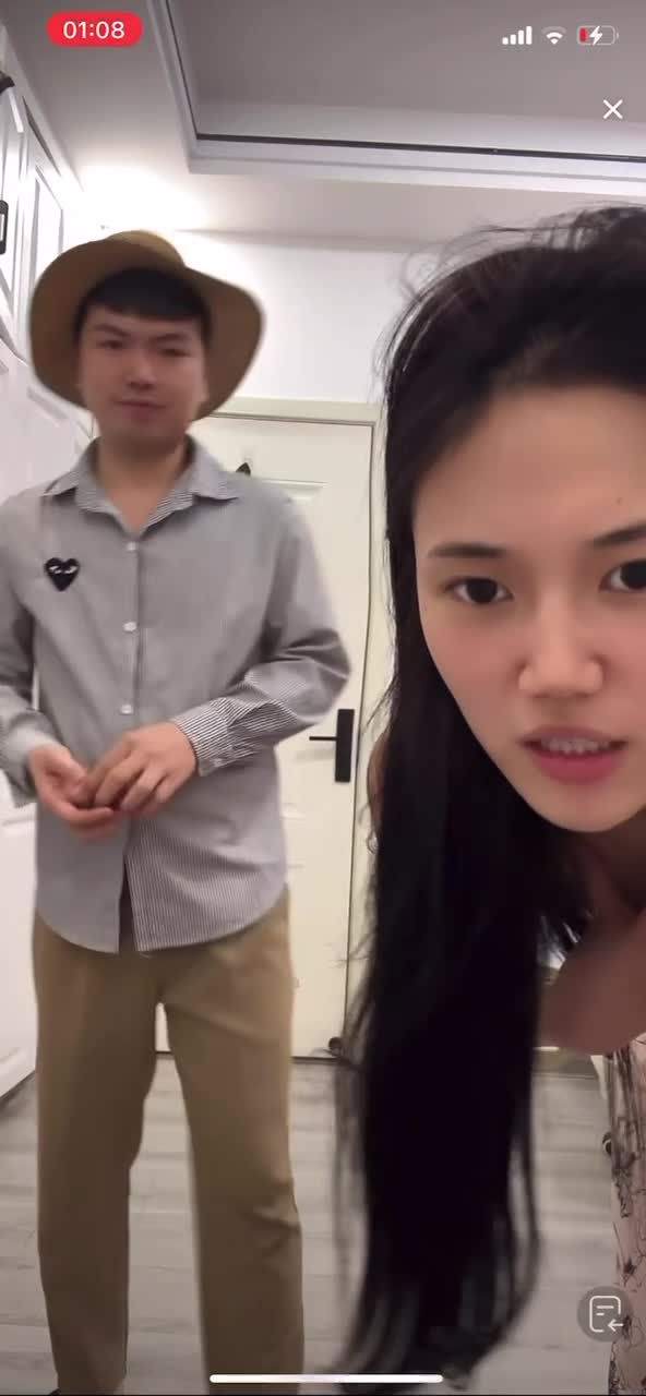 五月精选抖音快手走光视频 (49).MP4